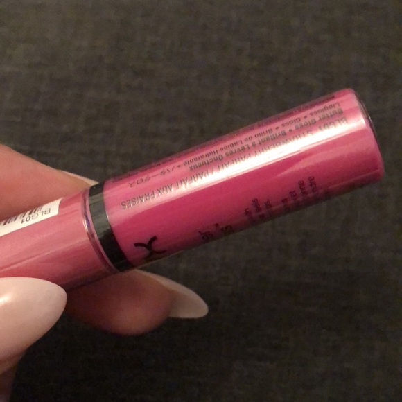 Lip gloss - Picture 3 of 3